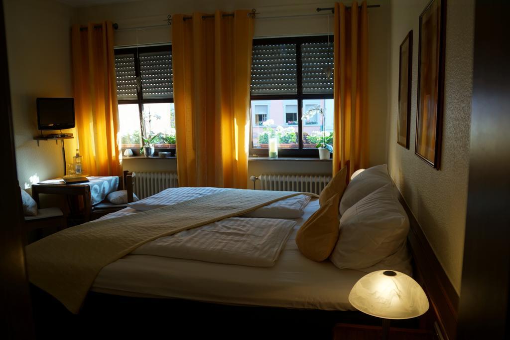 Hotel Restaurant Zunftstube Saarburg Pokoj fotografie